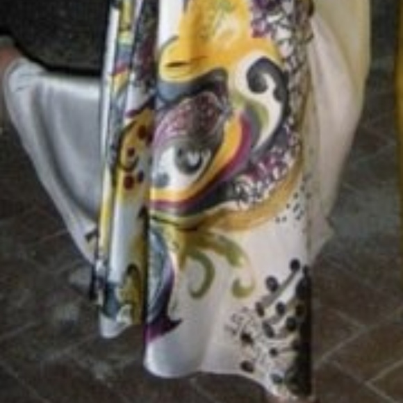 White Cache Prom Dress - Picture 3 of 8